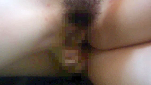 亚洲熟女Asuna Kawai口交后羞辱年轻小伙