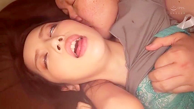 日本女奴被绳绑羞辱后遭 creampie！