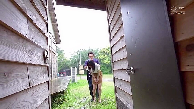 束缚的日本女奴亚苏卡被四男口虐忍受