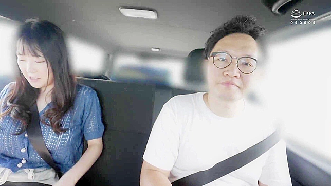 羞辱与出轨：日本娇小女友背叛男友的诱惑之旅