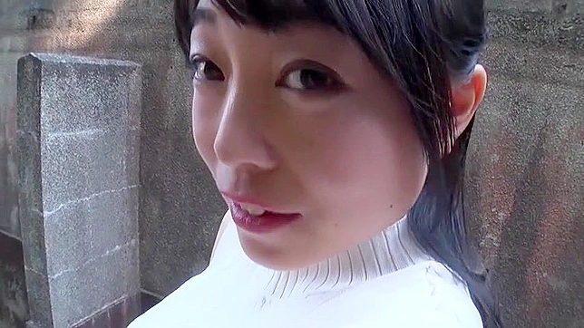 屈辱游戏与性欲被顺从的亚洲淫娃满足