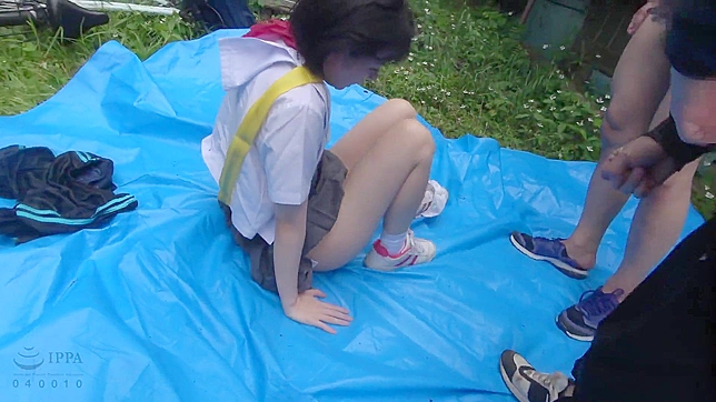 被束缚的日本女奴受辱肛交场景