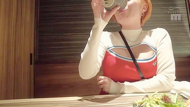 顺从妻子的屈辱：被迫吞精！