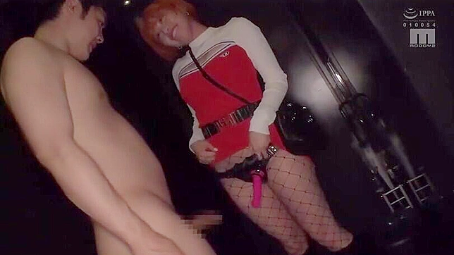 羞辱的巨乳日奴假意乖巧暗地里与人偷情大尺度乱搞