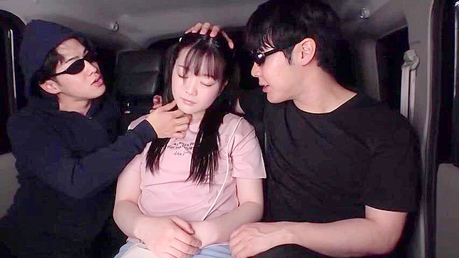 日本美女被束缚后大声呻吟屈服为奴