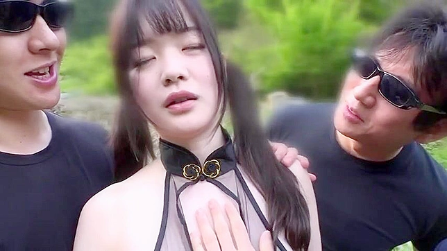 受辱的亚洲宝贝在与男友激烈性爱中尖叫不止