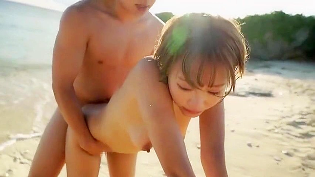 羞辱奴役训练：被绑住的日本女孩在指导中呻吟着高潮快感。