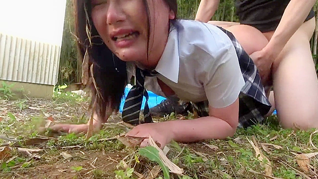 羞辱性屈服：束缚与大黑屌插入体验