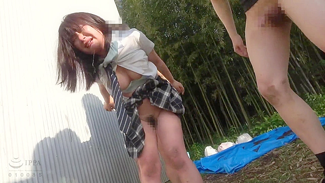 奴隶的屈辱 — 日本小妹乳头吸吮与阴道深插探秘