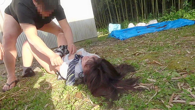 羞辱奴隶与束缚迷苏达奇动画含西班牙语字幕！