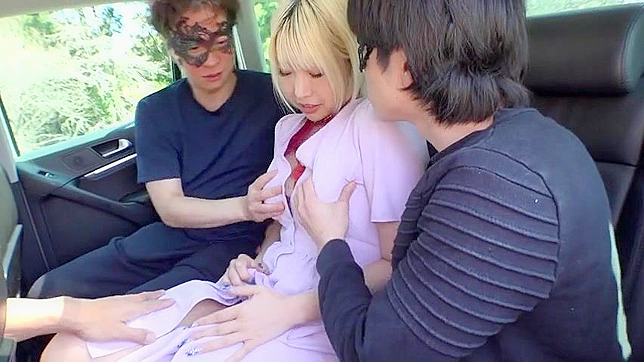 日本女仆色情奴隶：羞辱、束缚与高潮体验