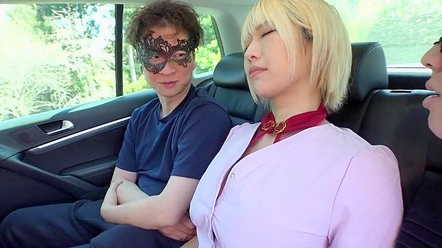 日本女仆色情奴隶：羞辱、束缚与高潮体验