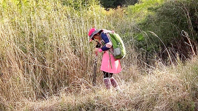 日本熟女忍受羞辱束缚与强势伴侣的性爱体验