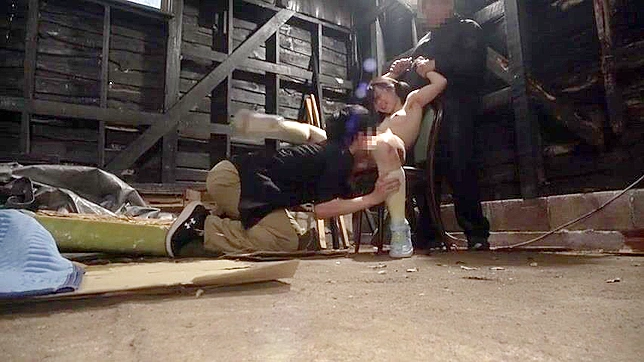 日本阿姨晚上玩乐时奴役侄子