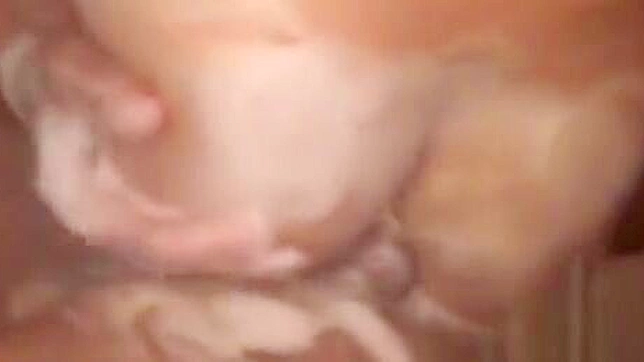 JAV魅惑女巫的性感淋浴自慰~东方极致享受体验