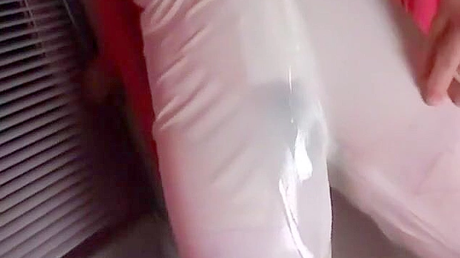 日本魅惑女巫奉上震撼口交必看JAV影片