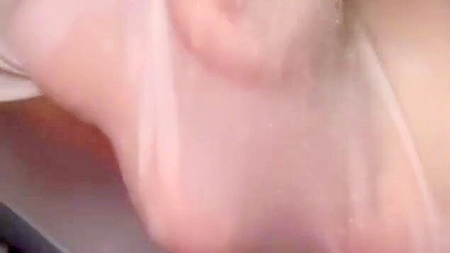 日本魅惑女巫奉上震撼口交必看JAV影片