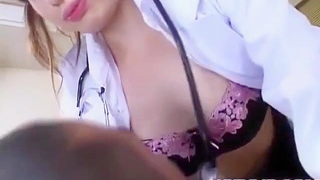 JAV头像：探索迷人的足恋场景世界