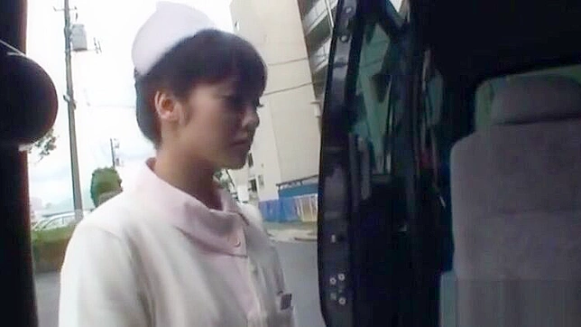 穿着护士制服的JAV美女~探索终极幻想！