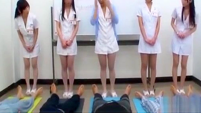 JAV魅惑女变身为性感护士~迷人性感的少妇用魅力引诱！