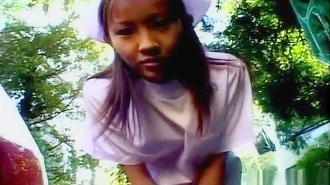 超赞白色内裤激起日本护士欲火令他迅速高潮