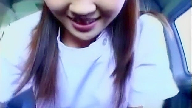 超赞白色内裤激起日本护士欲火令他迅速高潮