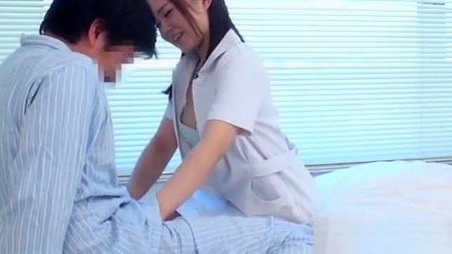 大奶日本护士穿性感内衣被热射精操了