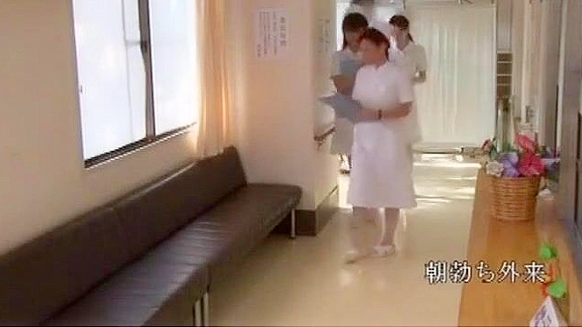 火热日本护士模特穿微型比基尼点燃夜色