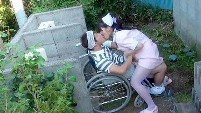 松田舞的诱惑性舔阴在独家日本JAV情侣视频中