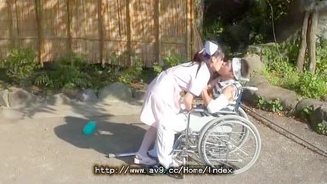 松田舞的诱惑性舔阴在独家日本JAV情侣视频中