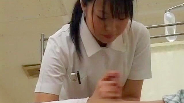 观看精彩的JAV女优望美朝仓、月光蓝和日向小波的火热片段