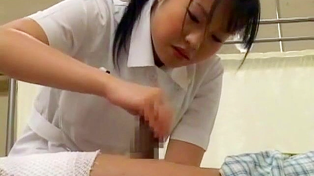 观看精彩的JAV女优望美朝仓、月光蓝和日向小波的火热片段