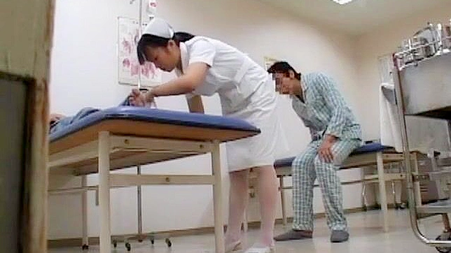 观看精彩的JAV女优望美朝仓、月光蓝和日向小波的火热片段