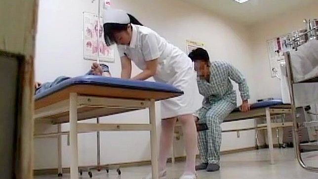 观看精彩的JAV女优望美朝仓、月光蓝和日向小波的火热片段