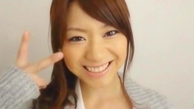 日本护士少女享受首次成人片经历，最后以体内射精结束。