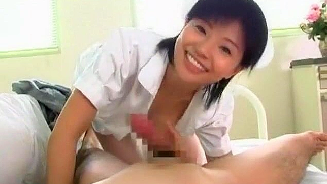 释放欲望：与JAV明星中野美奈子共度狂热护士之夜