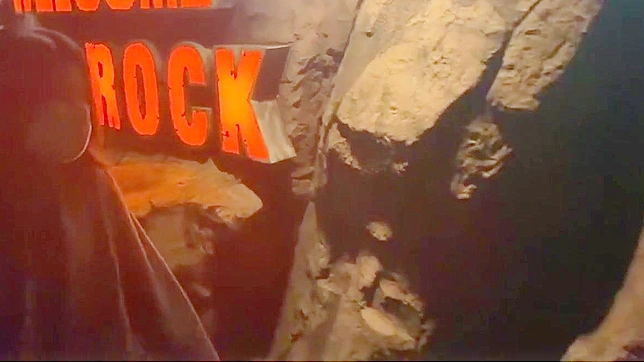 JAV护士的紧致小穴被精液灌满！