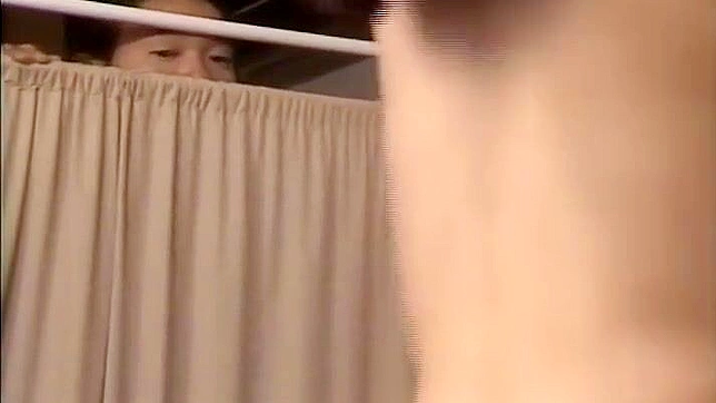 性感护士精心呵护你—JAV 视频内部体验