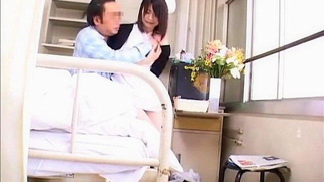 无法抗拒的热辣护士~与丰满少妇一起的日式成人视频