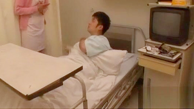 日本护士的狂野性爱场景～准备好迎接难忘体验吧！！