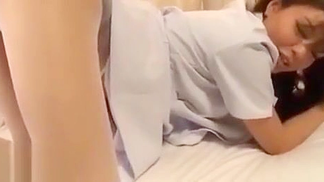 注意！日本护士发现病人自慰~ 必看的调皮医疗角色扮演场景