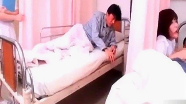 日系熟女护士在第5部分奉上强烈口交 — 绝对不容错过！