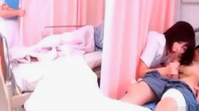 日系熟女护士在第5部分奉上强烈口交 — 绝对不容错过！