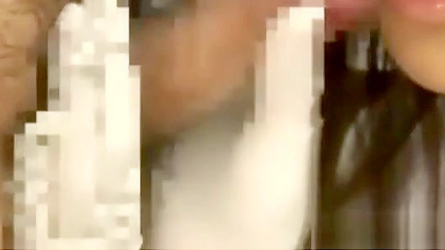 JAV女神被射精~淫荡医生角色扮演独家片段