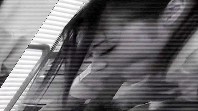 揭开日本最热护士Hana Yoshida的性感秘密！巨乳诱人