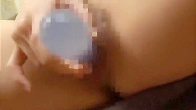 引人注目的日本模特儿艾莉·亚纱惠的必看恋物癖JAV视频