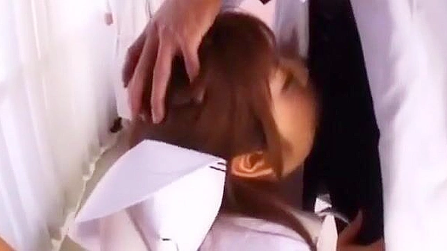 迷失在日式魅惑女巫神崎紫织诱人双眸的蒸汽第一视角颜射JAV片段！