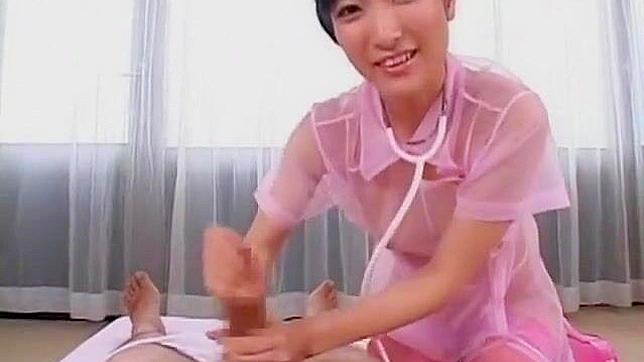 安美玲魅力日本女巫的诱人三人行和手淫必看JAV视频