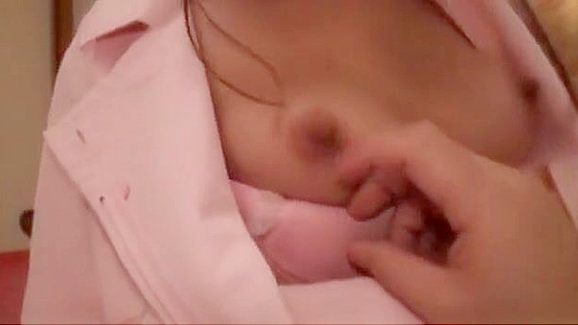 JAV女神~新原由里惠、莲春美与若叶仓梨魅的超热POV后入场景