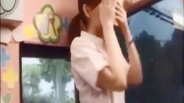 揭秘沮丧护士的性感一面~JAV戏仿视频！